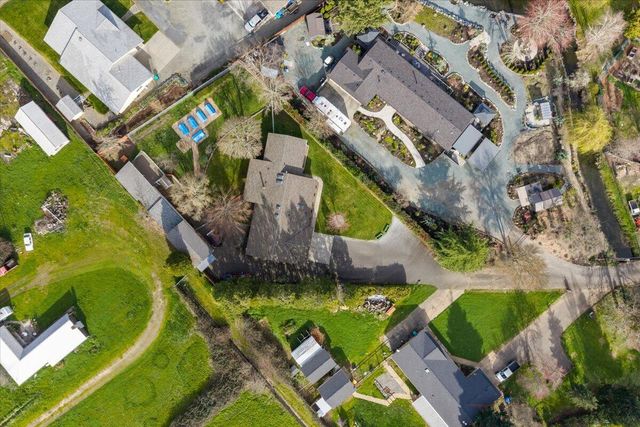 1422 Wineteer Lane, Grants Pass, OR 97527