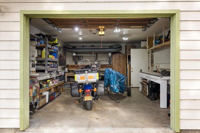 1422 Wineteer Lane, Grants Pass, OR 97527