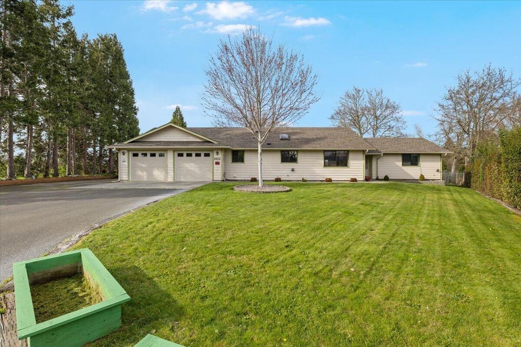 1422 Wineteer Lane, Grants Pass, OR 97527