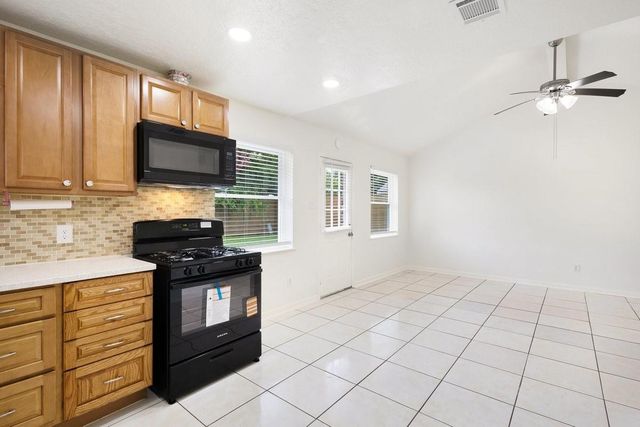 1303 Gamma Street, Pasadena, TX 77504