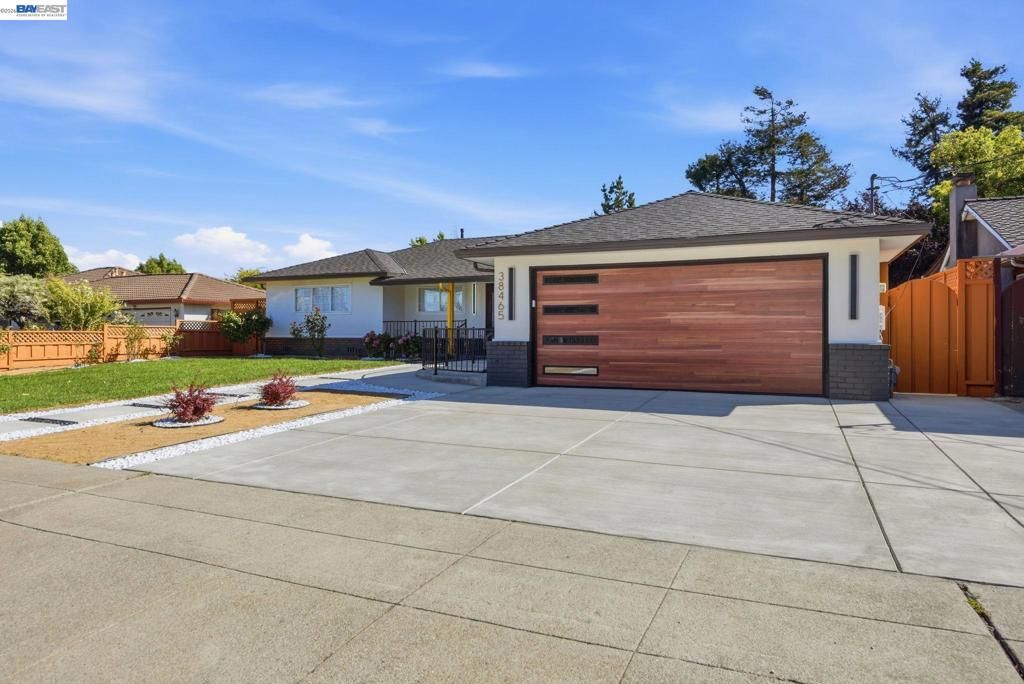 Image 3 of property listing at 38465 Blacow Rd, Fremont, CA 94536