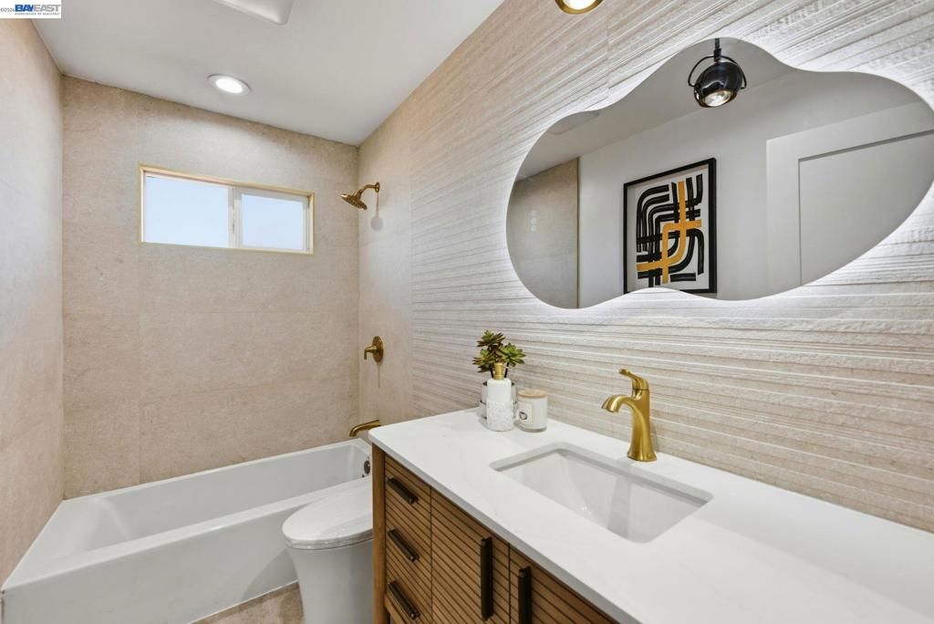 Image 38 of property listing at 38465 Blacow Rd, Fremont, CA 94536