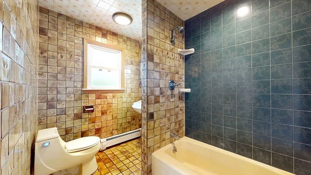 298 River Street 1, Newton, MA 02465