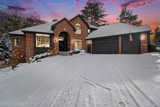 7907 Brookwood Drive, Independence Charter Township, MI 48348