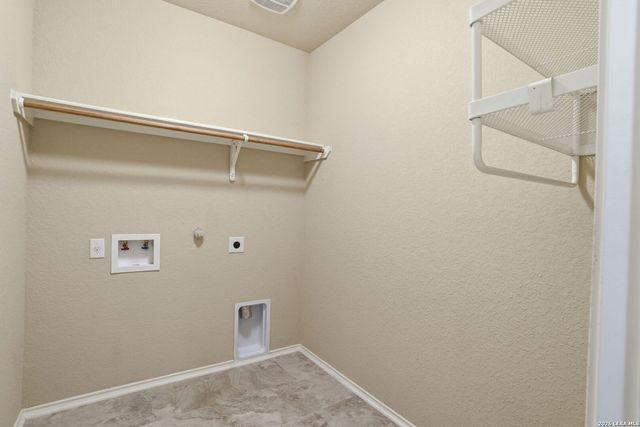 1720 SUNSPUR RD, New Braunfels, TX 78130