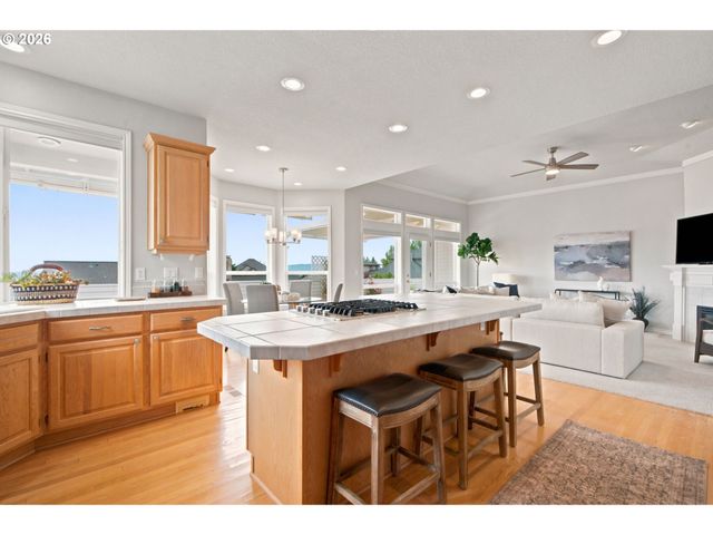11938 Sw Elemar Ct, Tigard, OR 97224