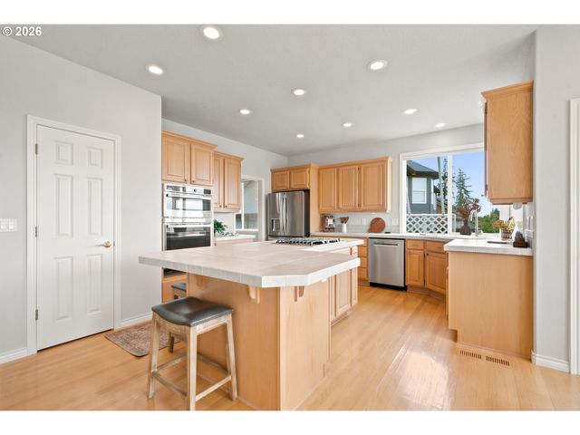 11938 Sw Elemar Ct, Tigard, OR 97224