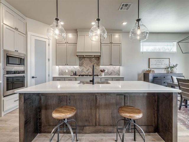 4065 Great Redwood Road, Norman, OK 73072