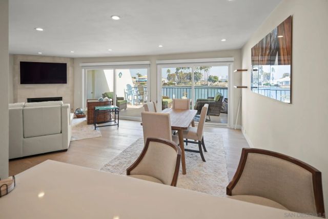 8 Antigua Ct, Coronado, CA 92118