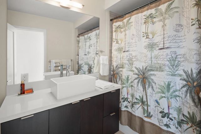 8 Antigua Ct, Coronado, CA 92118