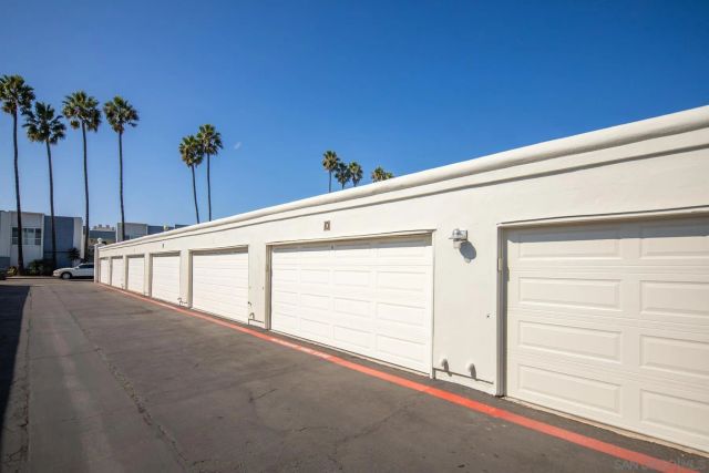 8 Antigua Ct, Coronado, CA 92118