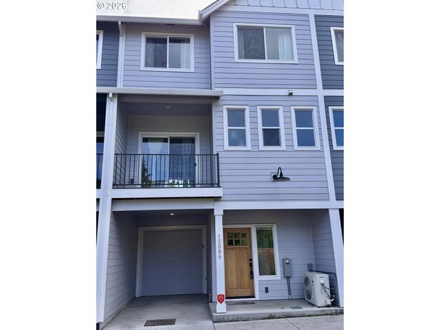 12086 Se HAROLD St 6, Portland, OR 97266