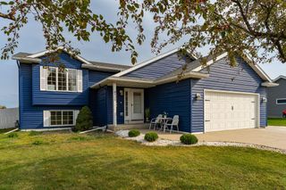 406 7th Street NW, Dodge Center, MN 55927