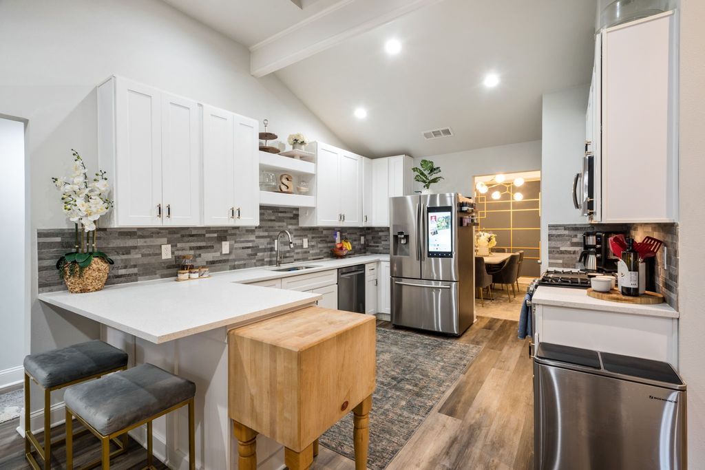 2210 Timberwood, Carrollton, TX 75006 — exterior
