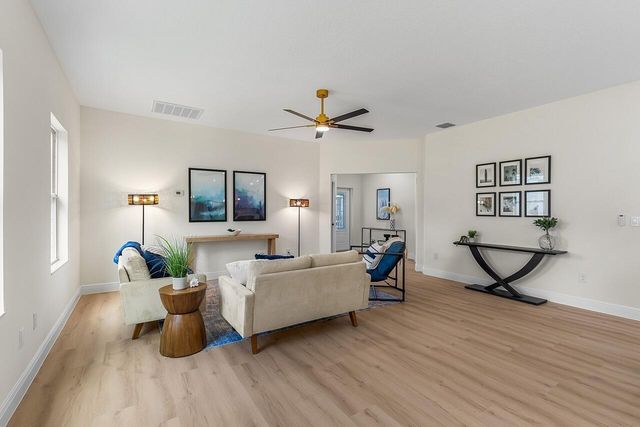 8236 104th Court, Vero Beach, FL 32967