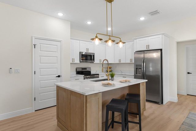 8236 104th Court, Vero Beach, FL 32967
