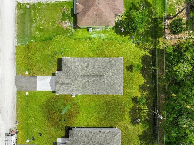 8236 104th Court, Vero Beach, FL 32967