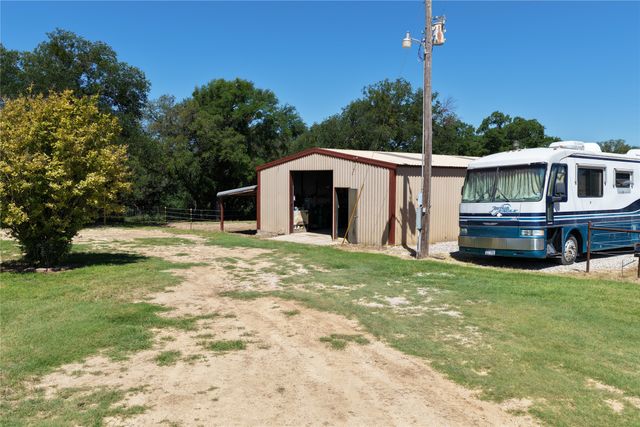 3900 County Road 304, Comanche, TX 76442