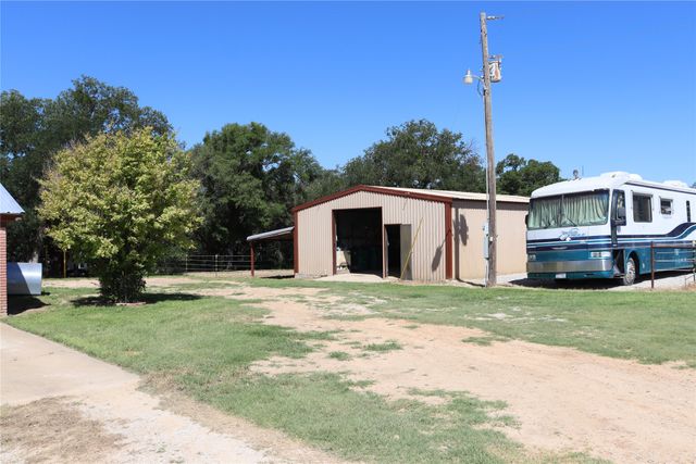 3900 County Road 304, Comanche, TX 76442