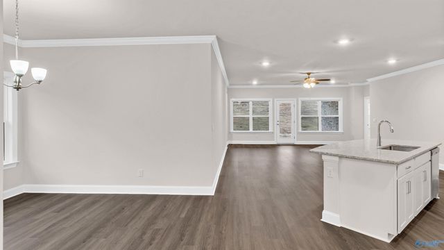 274 Crane Hollow Lane, Huntsville, AL 35811