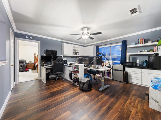 6836 Moss Lane, North Richland Hills, TX 76182