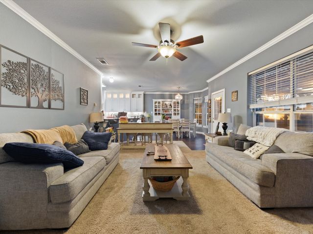 6836 Moss Lane, North Richland Hills, TX 76182