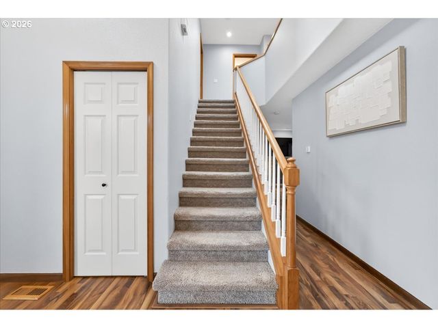 5359 Nw WICKIUP Way, Portland, OR 97229