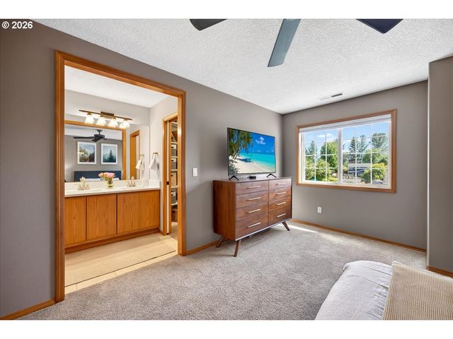 5359 Nw WICKIUP Way, Portland, OR 97229