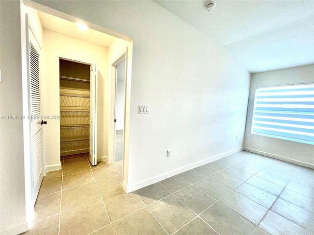 17376 SW 285th St 1, Homestead, FL 33030