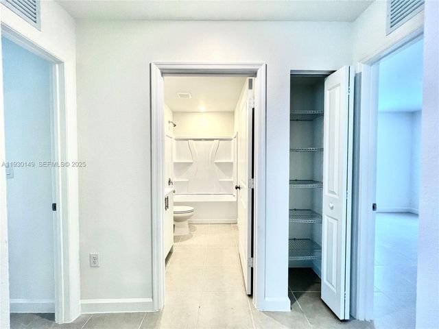 17376 SW 285th St 1, Homestead, FL 33030