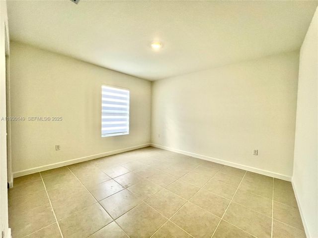 17376 SW 285th St 1, Homestead, FL 33030