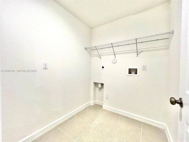 17376 SW 285th St 1, Homestead, FL 33030