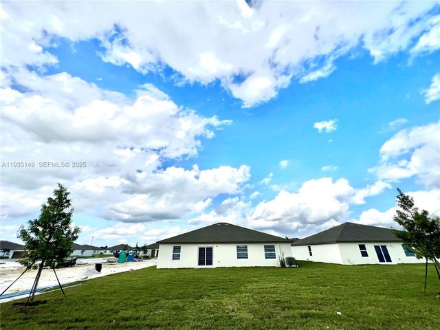 17376 SW 285th St 1, Homestead, FL 33030