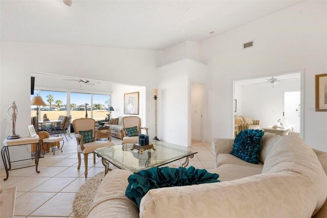 732 BRIGHTSIDE CRESCENT DRIVE 17, Venice, FL 34293