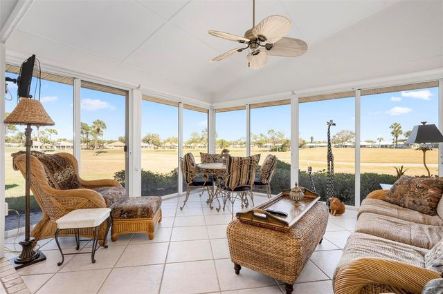 732 BRIGHTSIDE CRESCENT DRIVE 17, Venice, FL 34293