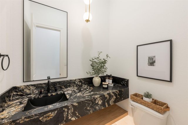 2013 Sheldon Street B, Houston, TX 77008