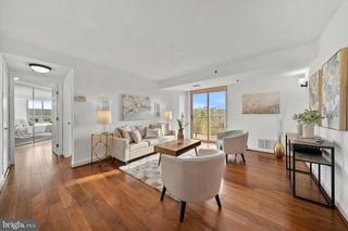 7500 Woodmont Ave # S922, Bethesda, MD 20814