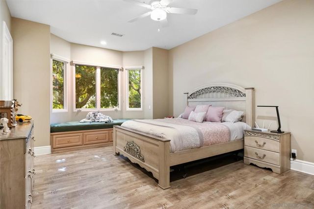 18050 Rancho La Cima Corte, Rancho Santa Fe, CA 92067