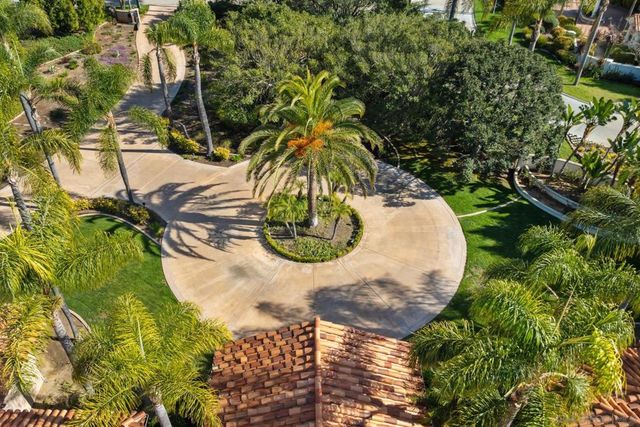 18050 Rancho La Cima Corte, Rancho Santa Fe, CA 92067