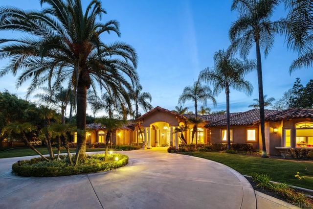 18050 Rancho La Cima Corte, Rancho Santa Fe, CA 92067