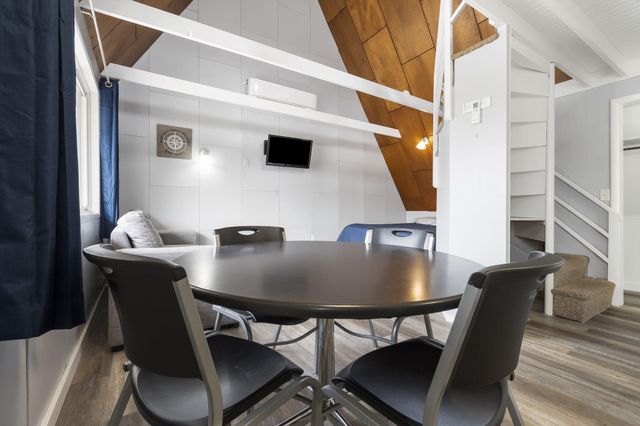 353 Deep Water Circle, Reeds Spring, MO 65737