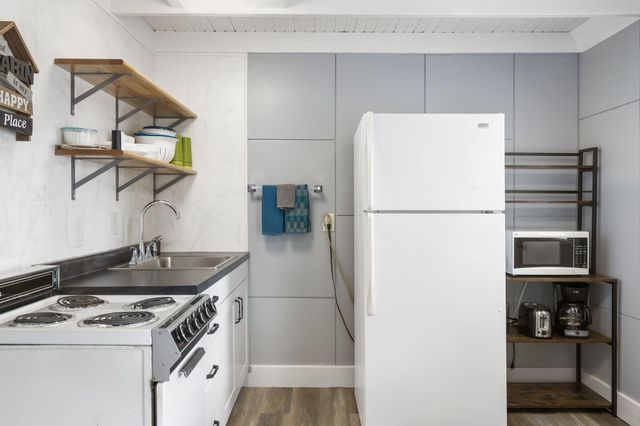 353 Deep Water Circle, Reeds Spring, MO 65737