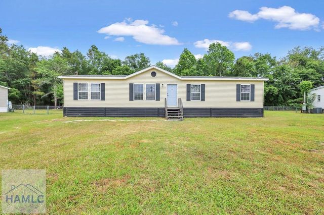 287 Cathy Road NE, Ludowici, GA 31316