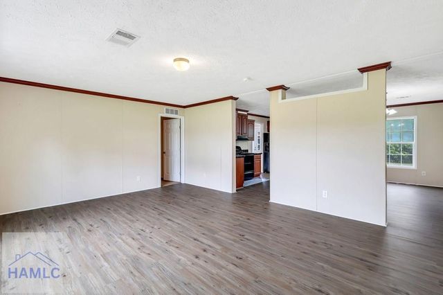 287 Cathy Road NE, Ludowici, GA 31316