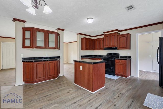 287 Cathy Road NE, Ludowici, GA 31316