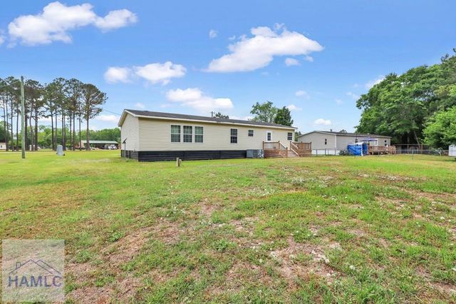 287 Cathy Road NE, Ludowici, GA 31316