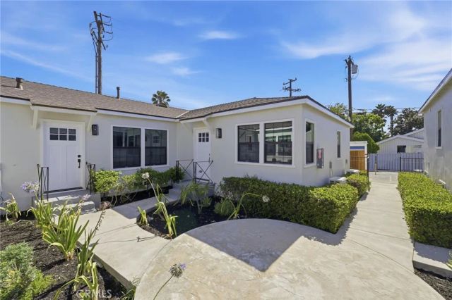 1983 N Lake Avenue, Altadena, CA 91001