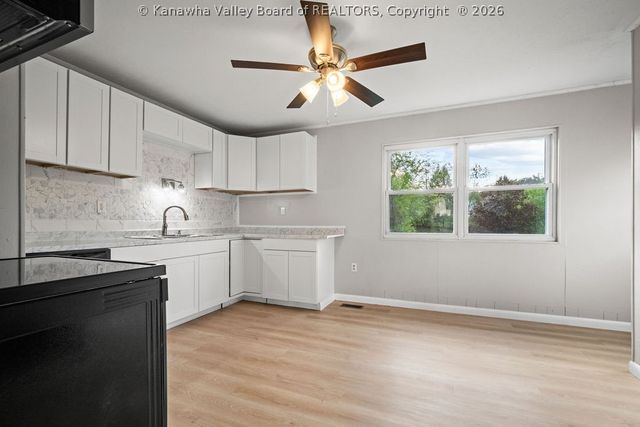 5231 Brackenrich Drive, Cross Lanes, WV 25313