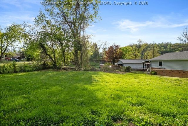 5231 Brackenrich Drive, Cross Lanes, WV 25313