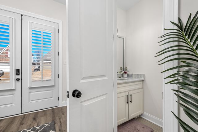 7405 APPLING MIST DR, Cordova, TN 38016